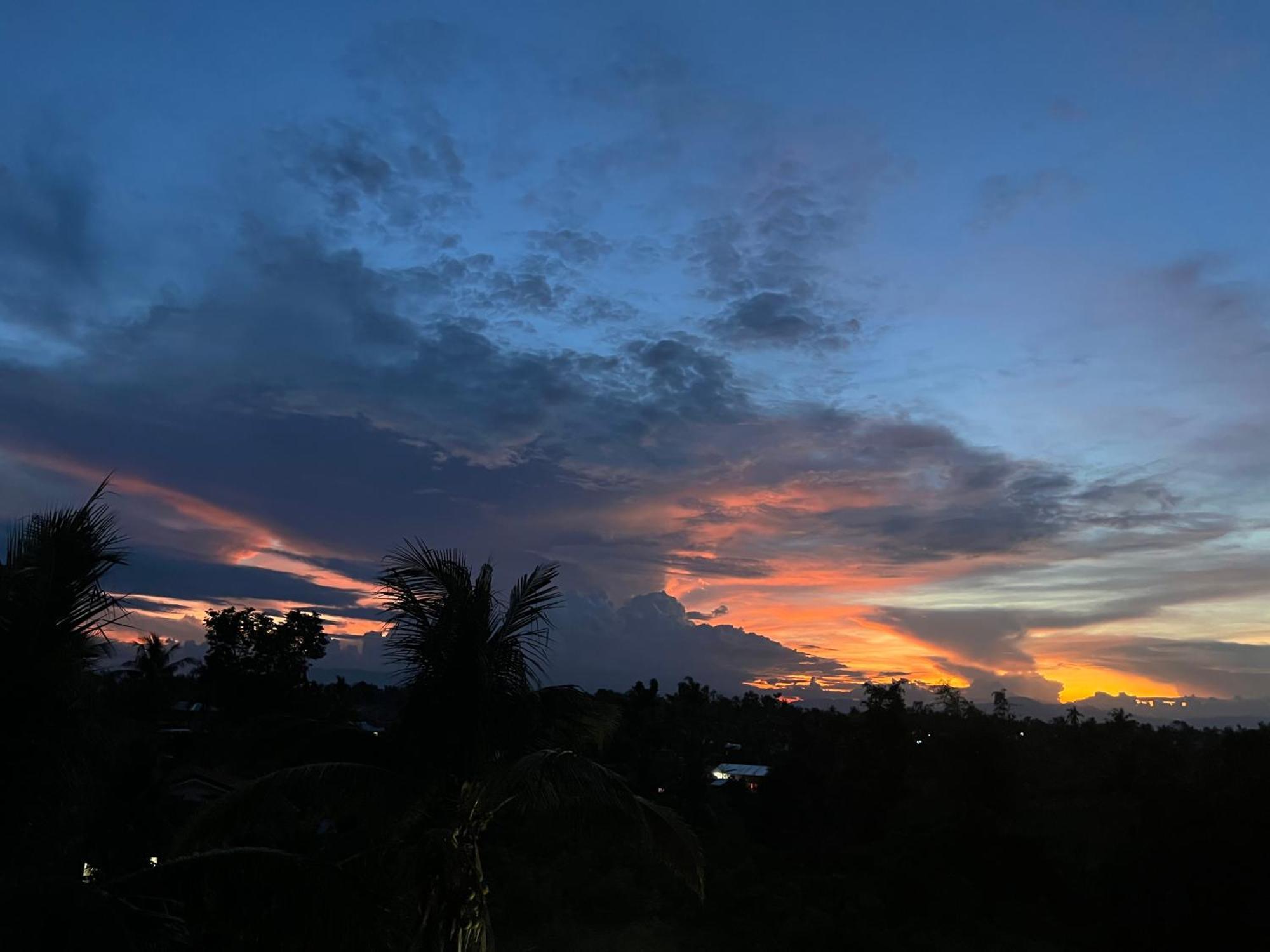 La Plumerias Moalboal Buitenkant foto