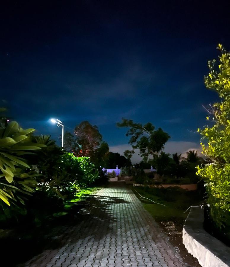 La Plumerias Moalboal Buitenkant foto